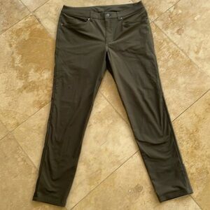 Lululemon ABC regular fit pant in 32x32